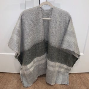 Aerie Poncho